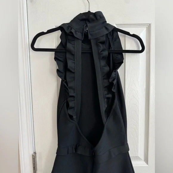 ELLIATT Theatrical Mermaid Gown Ruffled Black Size Medium - Picture 6 of 10